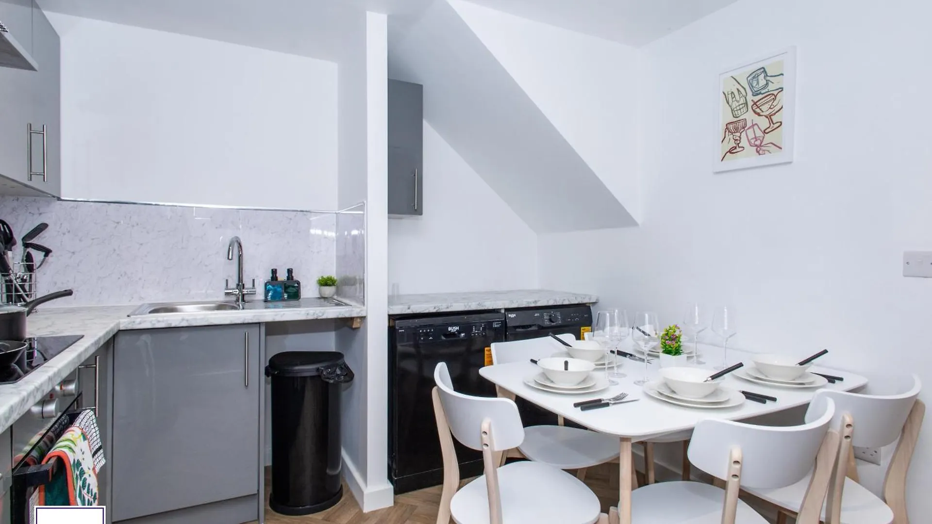 Alt-Stay Lofthouse, Wakefield M1 & M62 - Contractors - 4X En-Suite - Fast Fibre Wi-Fi - Long Stays