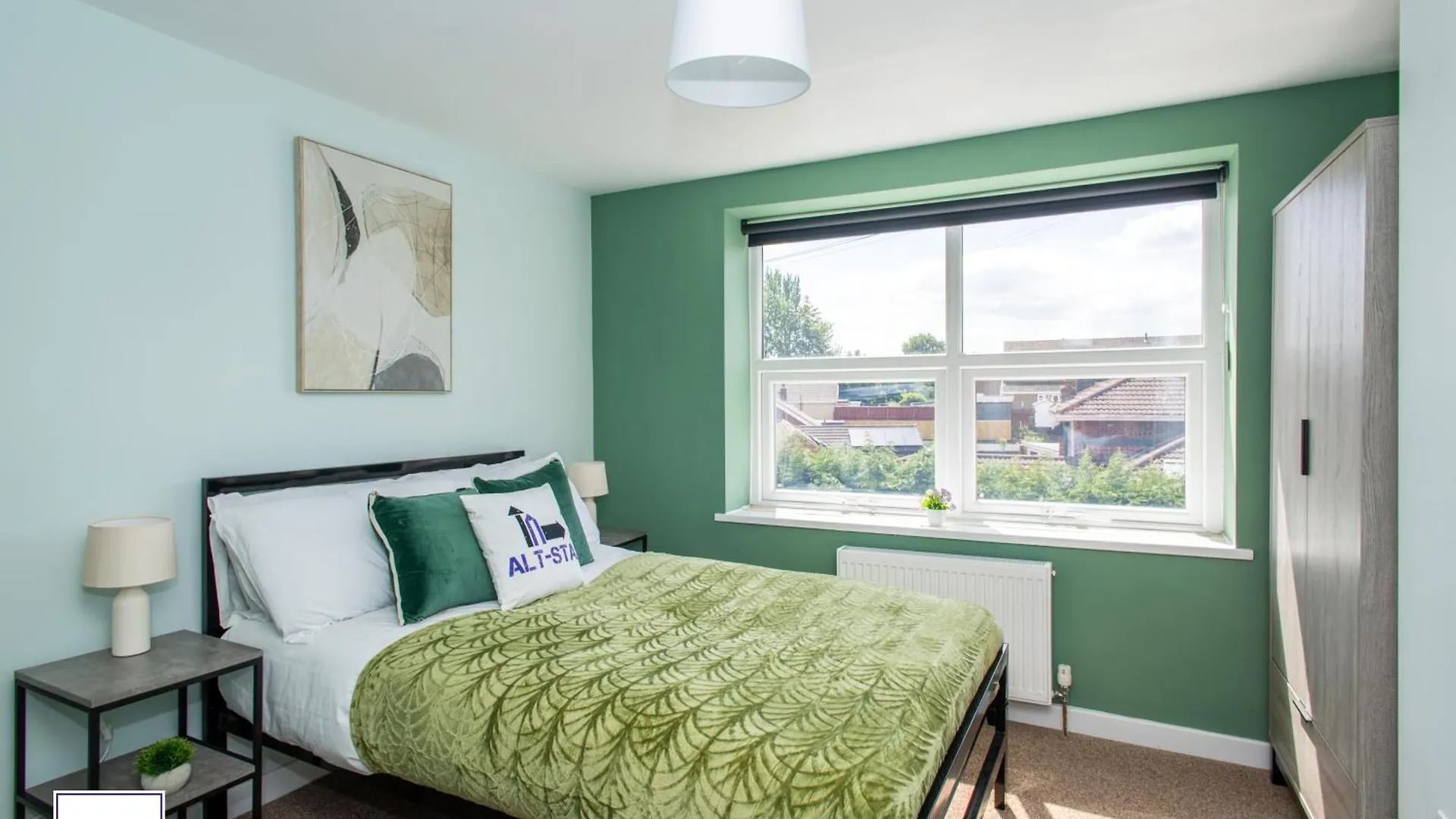 Alt-Stay Lofthouse, Wakefield M1 & M62 - Contractors - 4X En-Suite - Fast Fibre Wi-Fi - Long Stays アパート